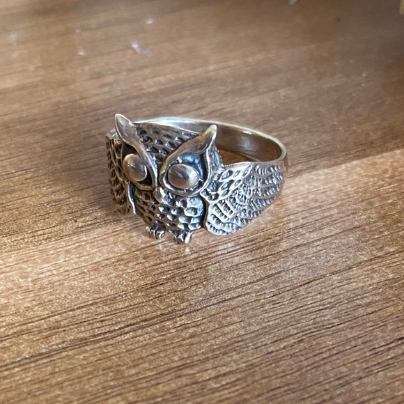 925 Sterling Silver Owl Ring - Picture 3 of 6